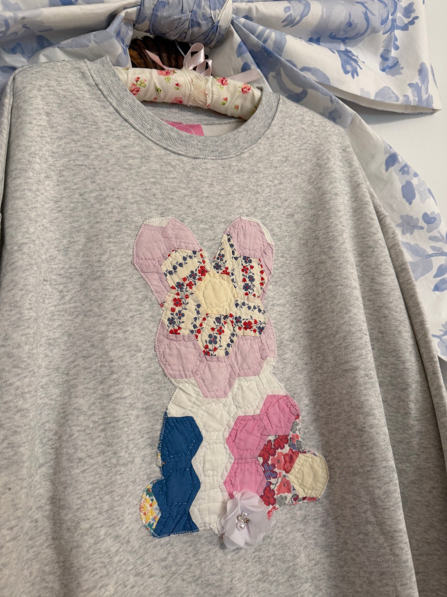 XL Quilted Bunny Crew