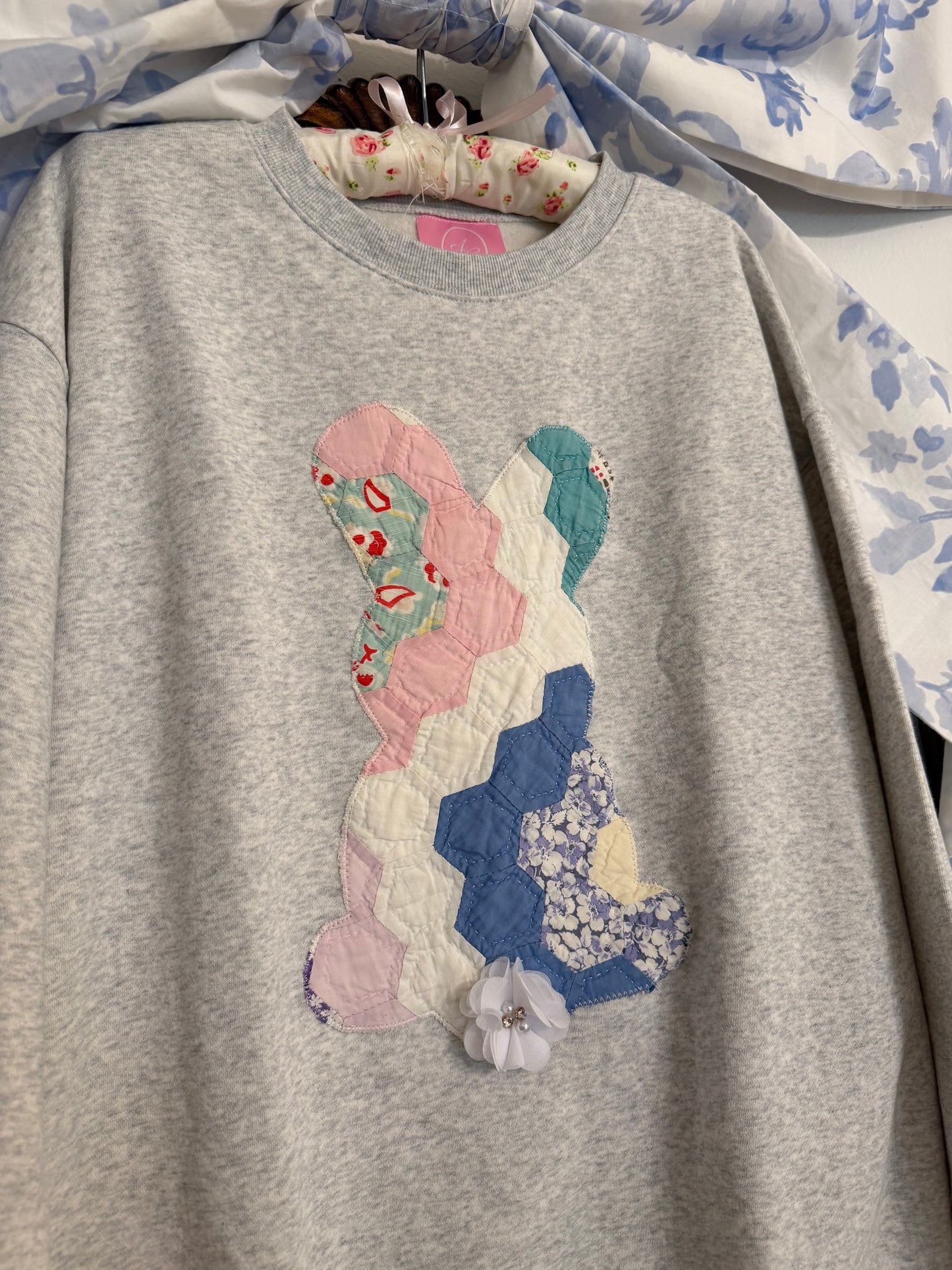Medium Quilted Bunny Crew