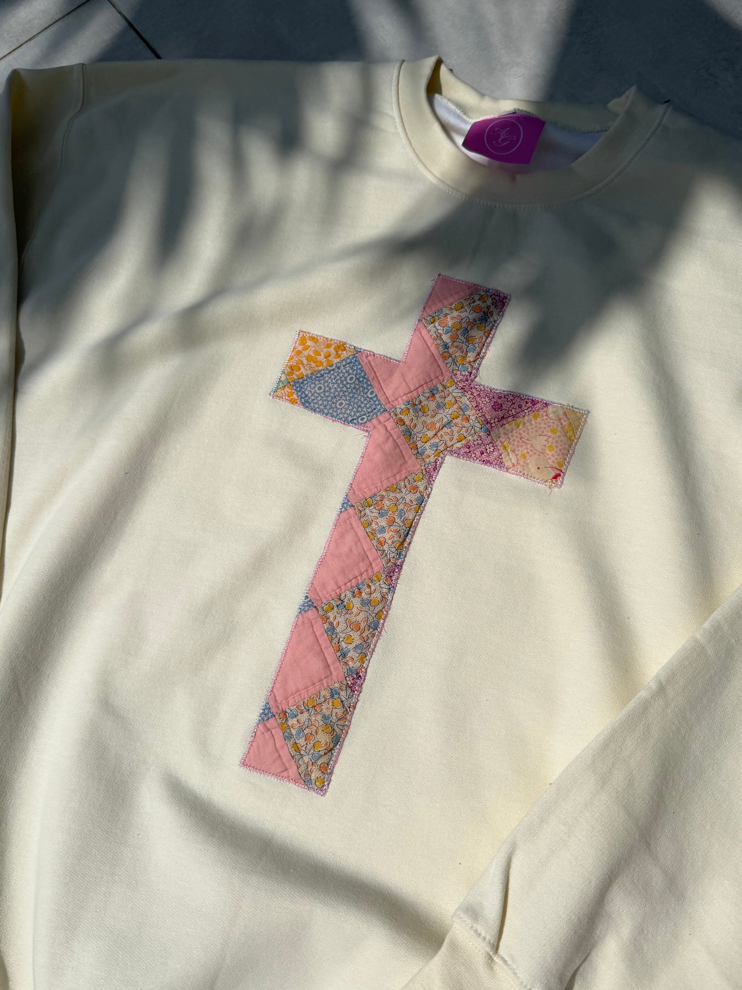 XXL Quilted Cross Crewneck