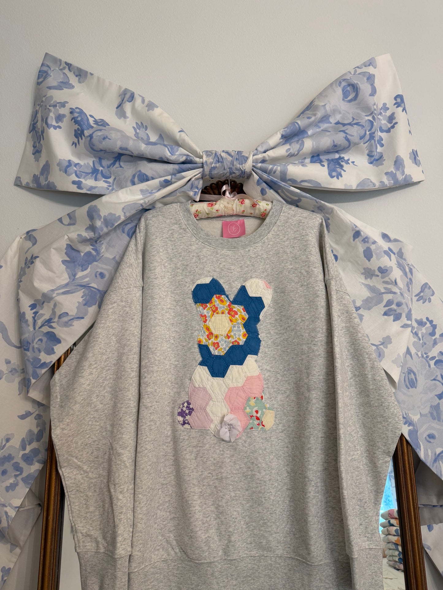 XL Quilted Bunny Crew